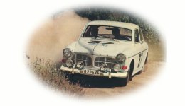 Rally Volvo Amazon drifting on dirt