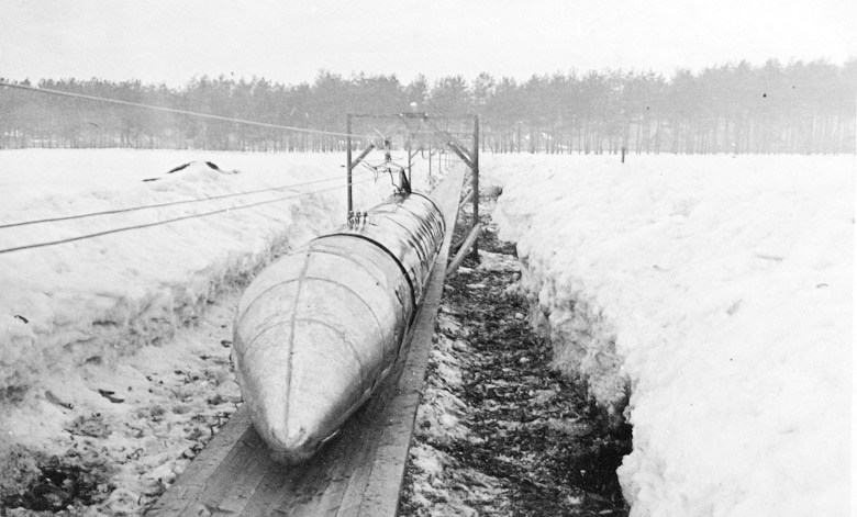 Nikolai Yarmolchuk's "ball train" monorail in 1932